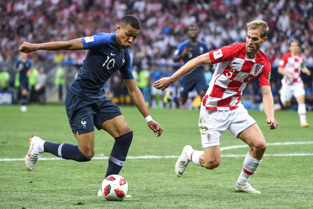 他强调了团 他强调了团